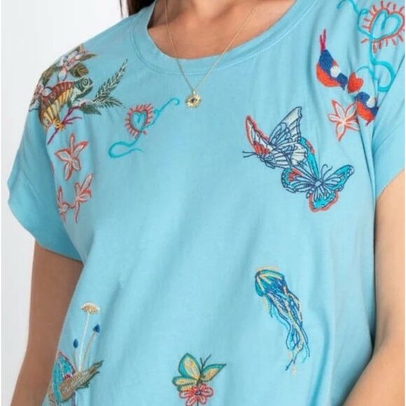 Johnny Was Zoe Relaxed Drape Tee Blue Top Shirt Animal Embroidery Medium New - Picture 3 of 5